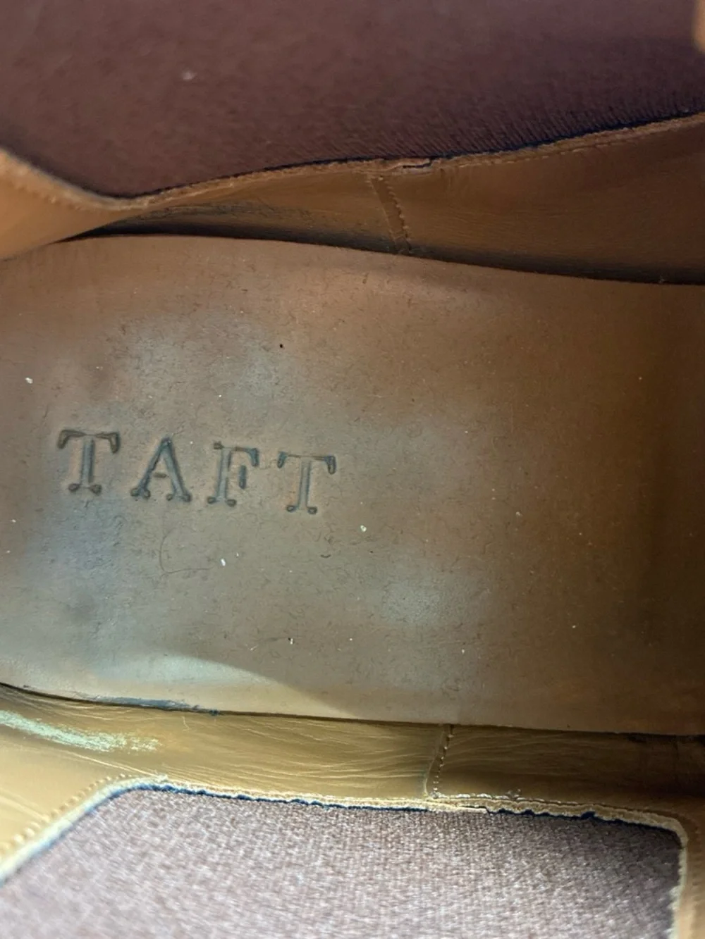 TAFT Men's Embossed Tan Chelsea Boots